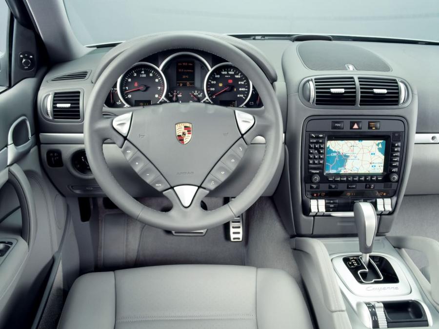  Porsche Cayenne S 2003 года  (фото 9 из 20)